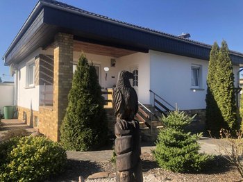 Vorgarten mit Eingangsbereich