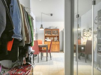 Garderobe / Flur zu Küche