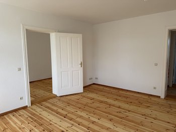 Blick zum kleineren Zimmer