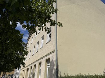 Blick zum Wohnhaus