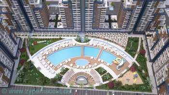 Der Pool bildet das Herzstück