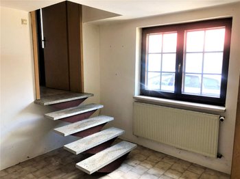 Whg. 2 Küche mit Eingangsbereich